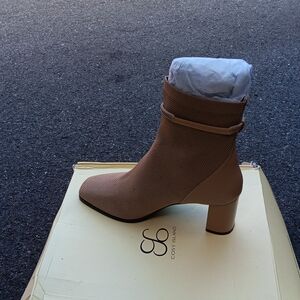 Cozy Brand Women's Brown Heeled Boots